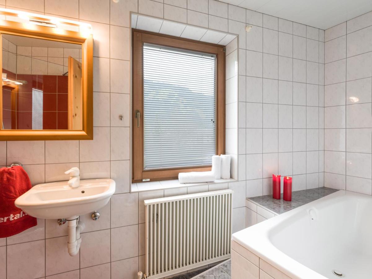 Appartement Andrea Hauser - Riedltischler ツェル・アム・ツィラー エクステリア 写真