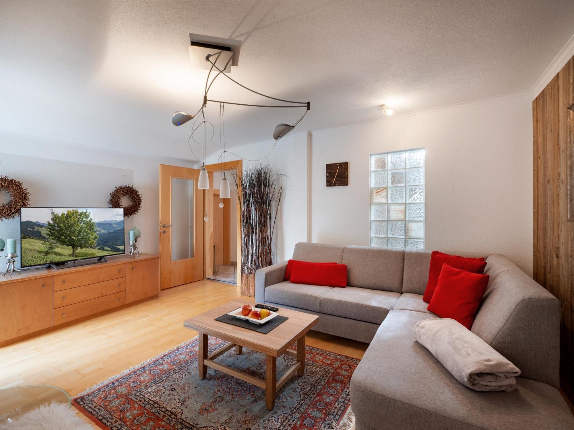 Appartement Andrea Hauser - Riedltischler ツェル・アム・ツィラー エクステリア 写真